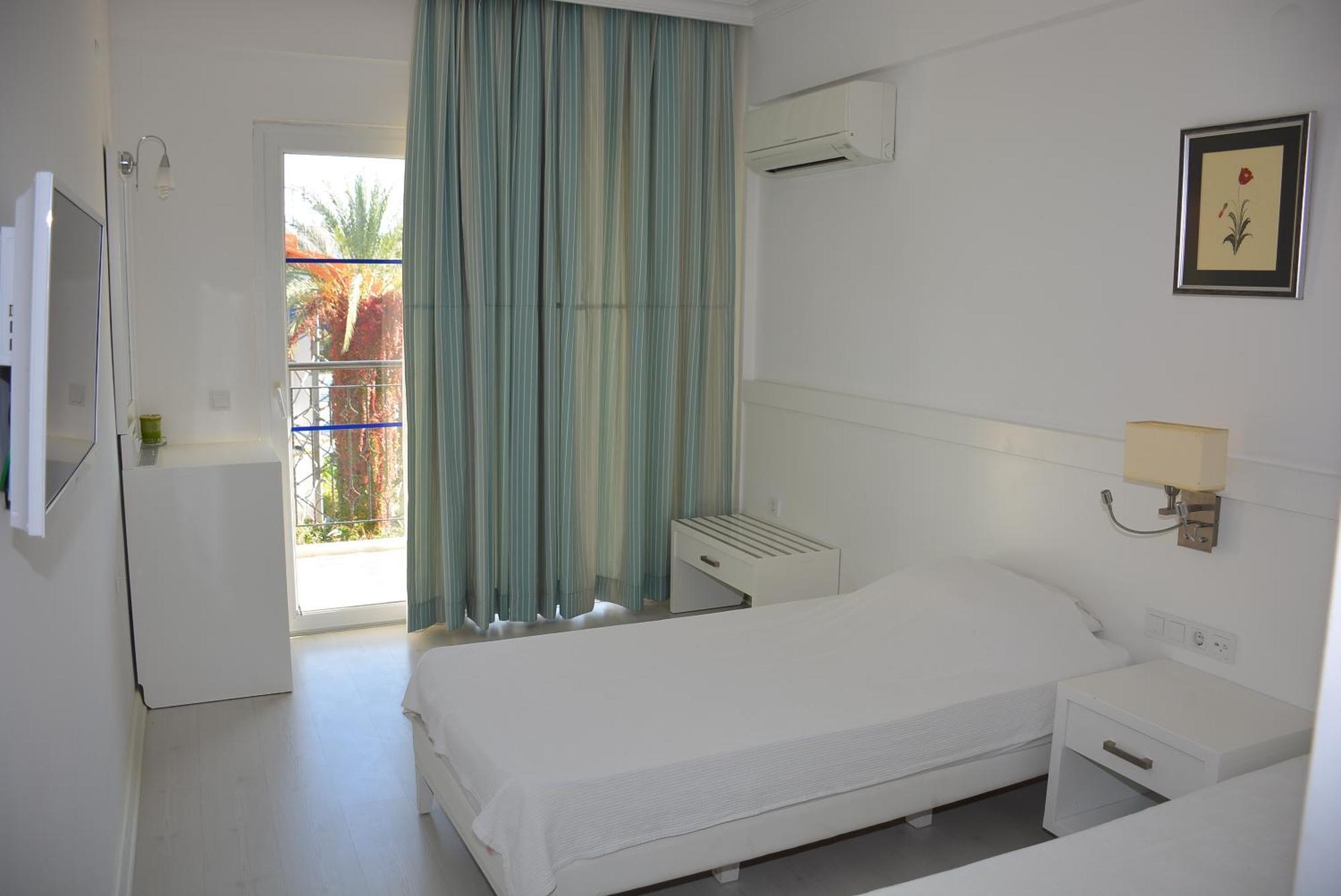Kleopatra Otel 3*